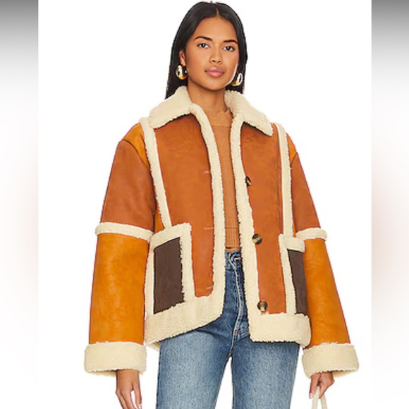 L’Academie Sherpa Jacket - Picture 1 of 2